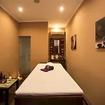 Gale Hotel 4*